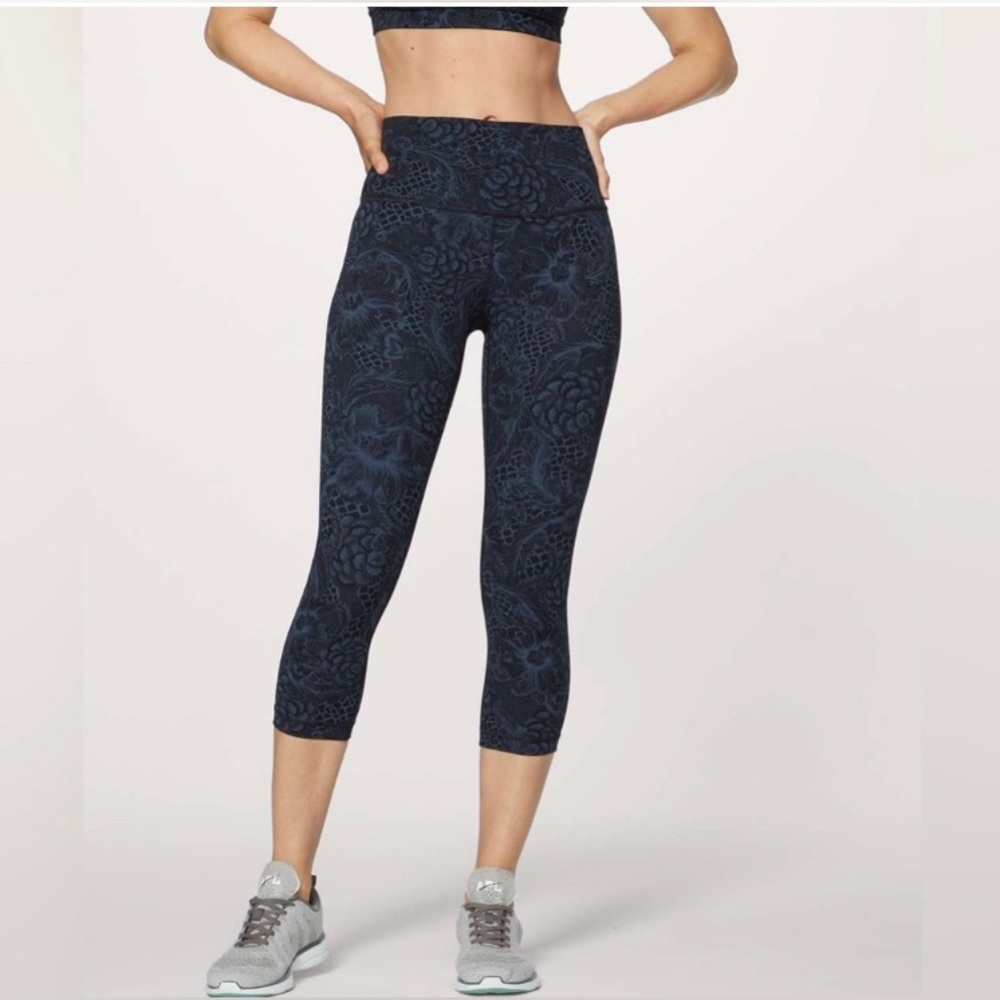30 -Lululemon wunder under crop- high rise -21” inseam - navy/blk paisley